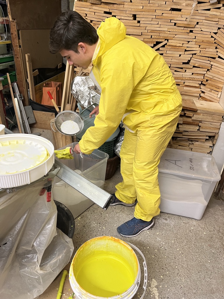 Building ceramic shell molds