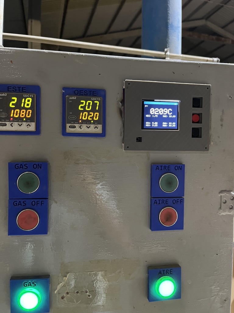 TFT HMI screen showing live process data